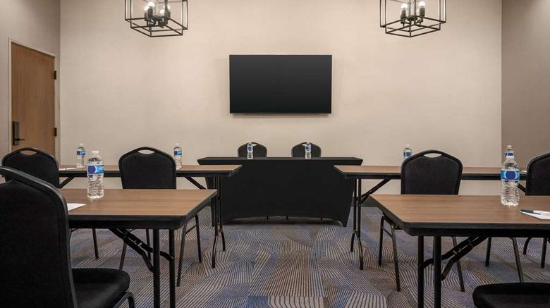 <b>Hawthorn Suites by Wyndham Del Rio Meeting</b>. Images powered by <a href="https://iceportal.shijigroup.com/" title="IcePortal" target="_blank">IcePortal</a>.