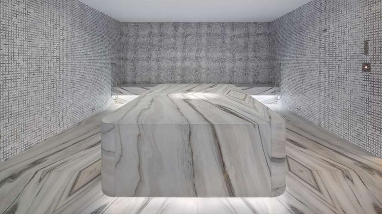 <b>Andaz Doha Spa</b>. Images powered by <a href="https://iceportal.shijigroup.com/" title="IcePortal" target="_blank">IcePortal</a>.