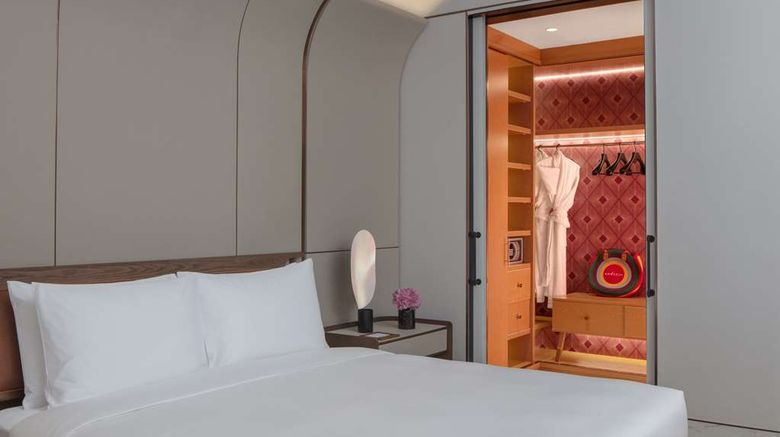 <b>Andaz Doha Suite</b>. Images powered by <a href="https://iceportal.shijigroup.com/" title="IcePortal" target="_blank">IcePortal</a>.