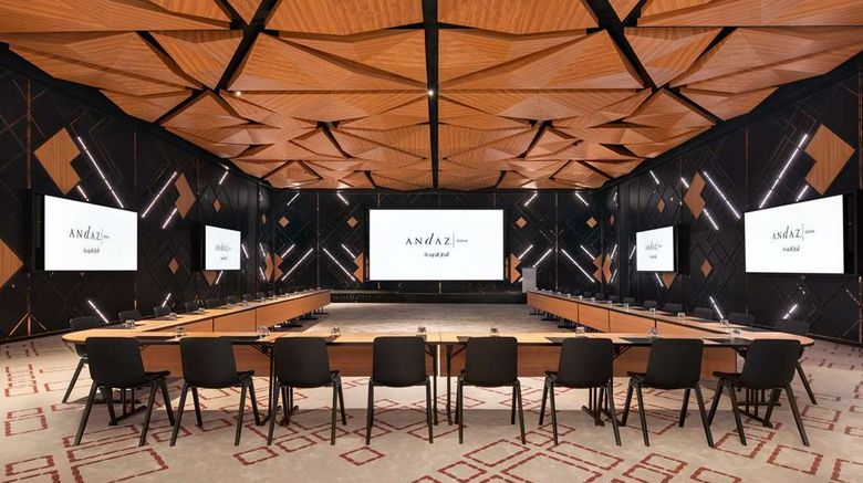 <b>Andaz Doha Lobby</b>. Images powered by <a href="https://iceportal.shijigroup.com/" title="IcePortal" target="_blank">IcePortal</a>.