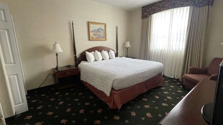 <b>SureStay by Best Western Eureka Room</b>. Images powered by <a href="https://iceportal.shijigroup.com/" title="IcePortal" target="_blank">IcePortal</a>.