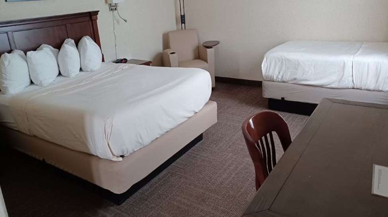 <b>SureStay by Best Western Eureka Room</b>. Images powered by <a href="https://iceportal.shijigroup.com/" title="IcePortal" target="_blank">IcePortal</a>.