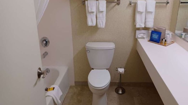 <b>SureStay by Best Western Eureka Room</b>. Images powered by <a href="https://iceportal.shijigroup.com/" title="IcePortal" target="_blank">IcePortal</a>.