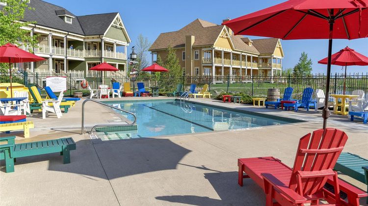 Hilton Grand Vacations Club Blue Mountn Pool