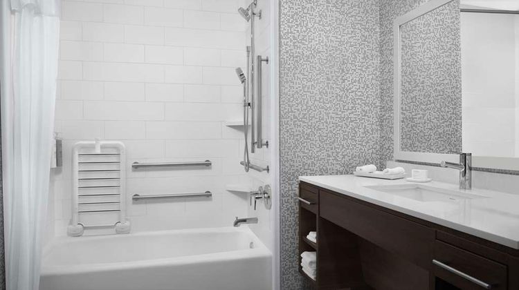 Home2 Suites by Hilton Poughkeepsie Room