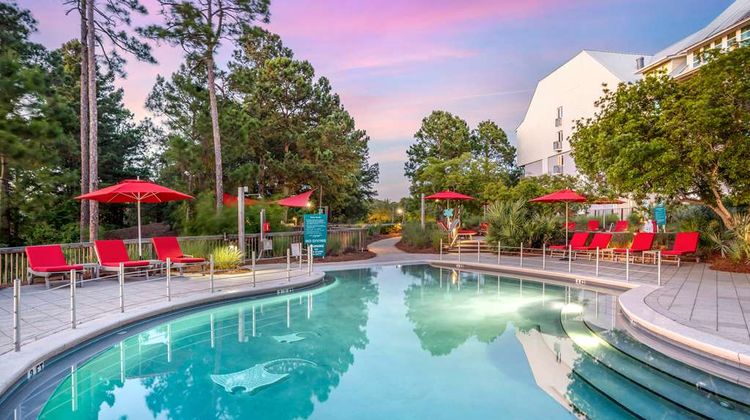 Hilton Grand Vacations Club in Sandestin Pool