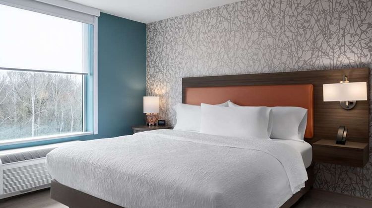 Home2 Suites by Hilton Brownsburg Room
