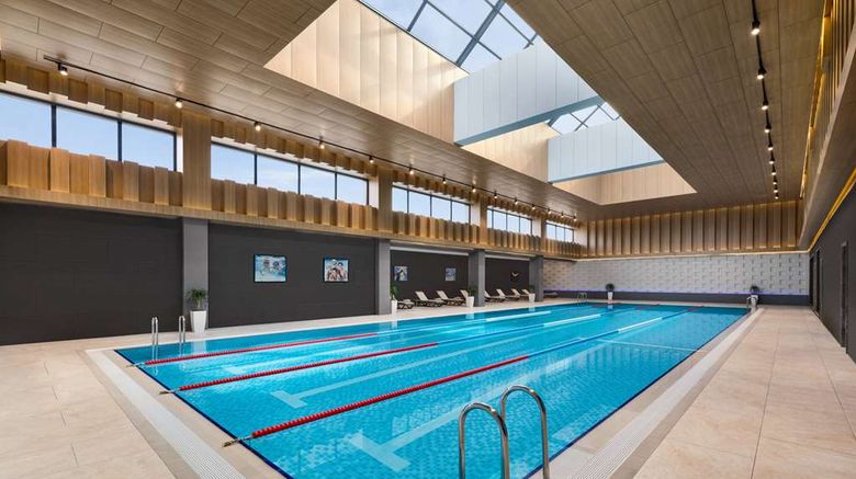 <b>Wyndham Garden Baku Pool</b>. Images powered by <a href="https://iceportal.shijigroup.com/" title="IcePortal" target="_blank">IcePortal</a>.