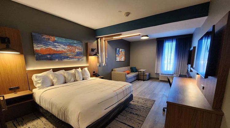 La Quinta Inn & Stes by Wyndham Del Rio Room