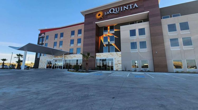 La Quinta Inn & Stes by Wyndham Del Rio Exterior