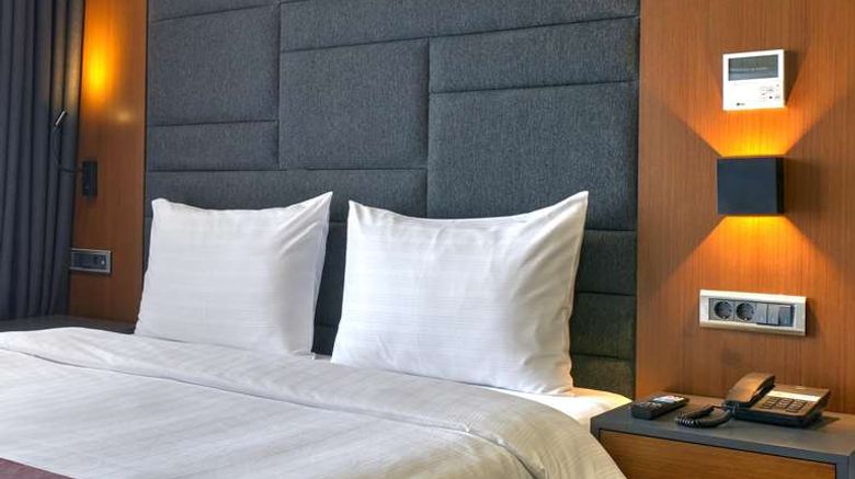 <b>Nova Vista Deluxe & Stes, Radisson Indiv Room</b>. Images powered by <a href="https://iceportal.shijigroup.com/" title="IcePortal" target="_blank">IcePortal</a>.