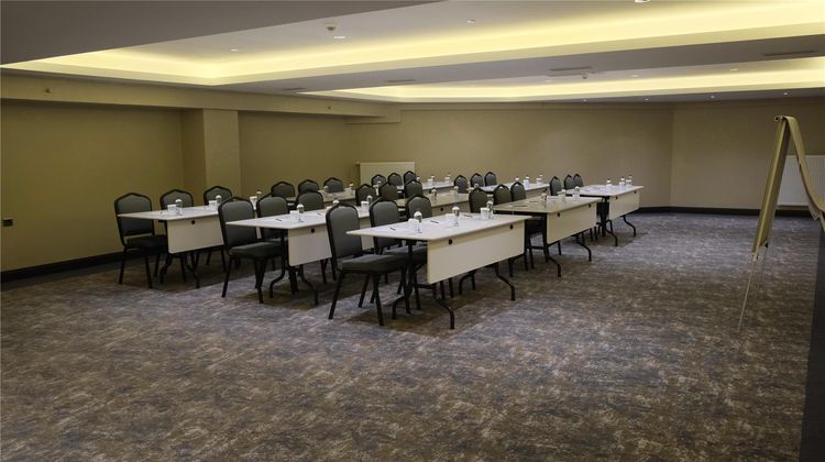 Nova Vista Deluxe & Stes, Radisson Indiv Meeting