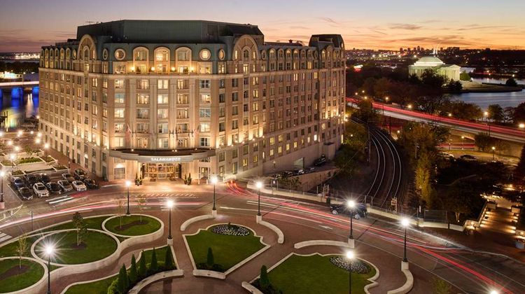 The Potomac Hotel Exterior