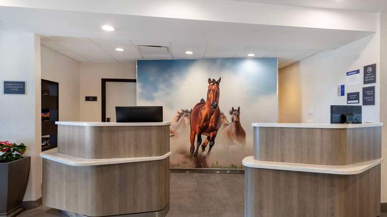 <b>Best Western Plus Fort Worth North Lobby</b>. Images powered by <a href="https://iceportal.shijigroup.com/" title="IcePortal" target="_blank">IcePortal</a>.