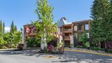 Hilton Grand Vacations Club Whistler Exterior