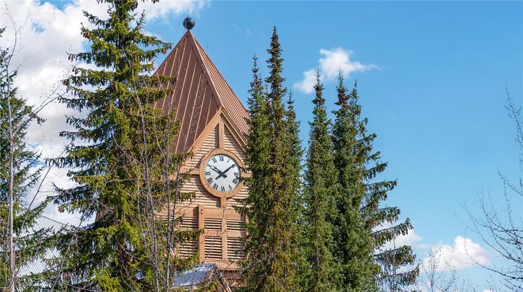 Hilton Grand Vacations Club Whistler Exterior