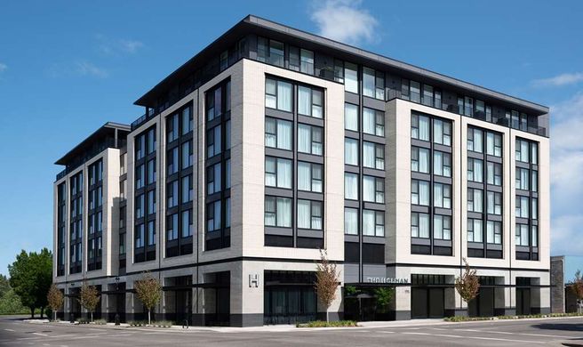 Holman Riverfront Park Hotel, Tapestry Exterior