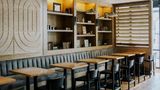 Holman Riverfront Park Hotel, Tapestry Restaurant