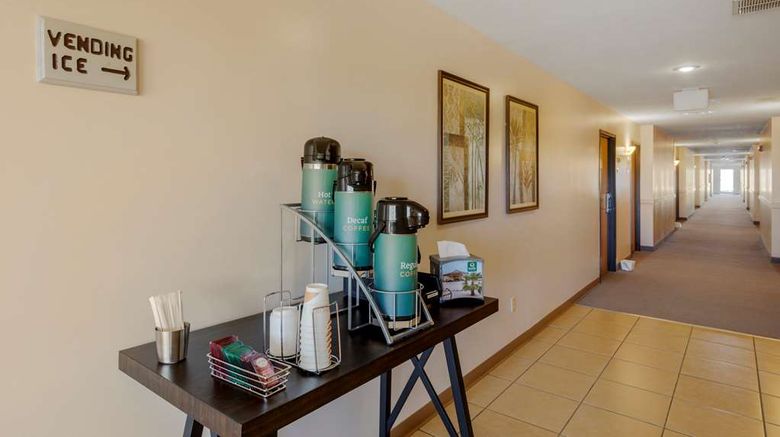 <b>Quality Inn Restaurant</b>. Images powered by <a href="https://iceportal.shijigroup.com/" title="IcePortal" target="_blank">IcePortal</a>.