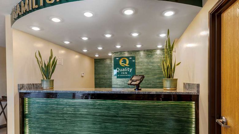 <b>Quality Inn Lobby</b>. Images powered by <a href="https://iceportal.shijigroup.com/" title="IcePortal" target="_blank">IcePortal</a>.