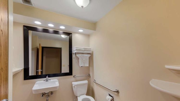 Quality Inn Room