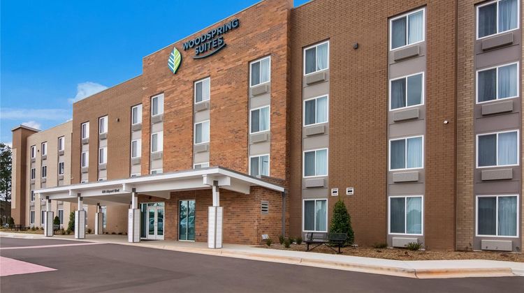 WoodSpring Suites Morrisville Exterior