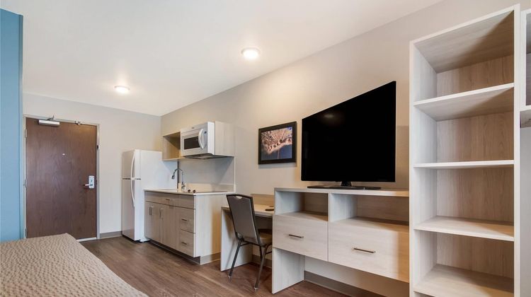 WoodSpring Suites Morrisville Room