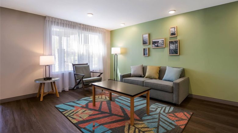 <b>WoodSpring Suites Knoxville West Lobby</b>. Images powered by <a href="https://iceportal.shijigroup.com/" title="IcePortal" target="_blank">IcePortal</a>.