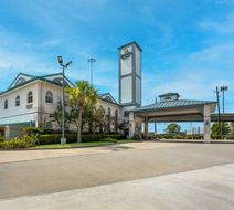 Quality Inn & Suites Houston Exterior