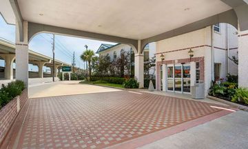Quality Inn & Suites Houston
