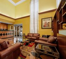 Quality Inn & Suites Houston Lobby