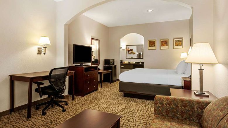 <b>Quality Inn & Suites Houston Room</b>. Images powered by <a href="https://iceportal.shijigroup.com/" title="IcePortal" target="_blank">IcePortal</a>.