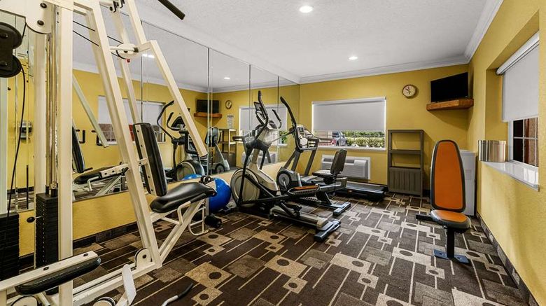 <b>Quality Inn & Suites Houston Health</b>. Images powered by <a href="https://iceportal.shijigroup.com/" title="IcePortal" target="_blank">IcePortal</a>.