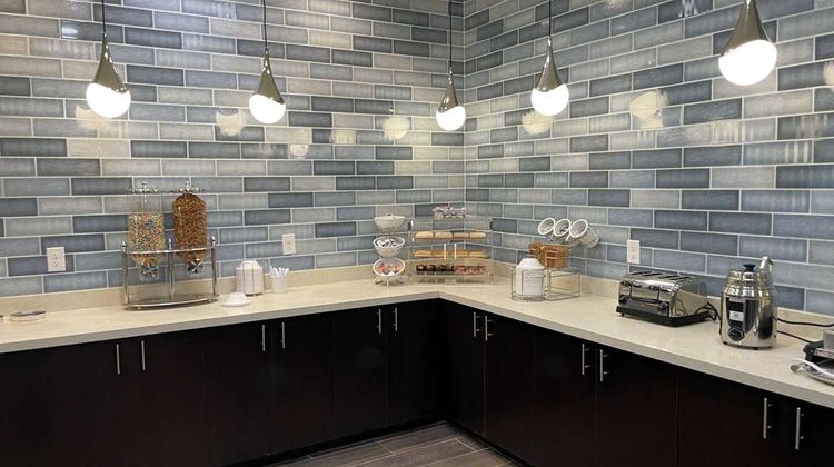 La Quinta Inn & Suites by Wyndham Sulphur Other