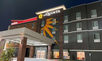 La Quinta Inn & Suites by Wyndham Sulphur