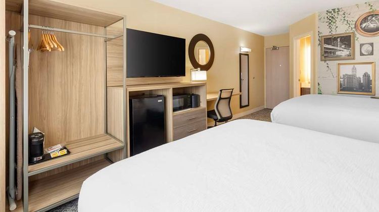 Best Western Chicagoland Inn & Suites Room