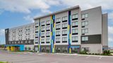 Tru by Hilton Toronto Airport West Exterior