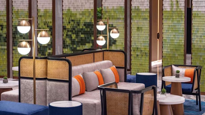 <b>Hilton Garden Inn Xiamen Tong'an Lobby</b>. Images powered by <a href="https://iceportal.shijigroup.com/" title="IcePortal" target="_blank">IcePortal</a>.