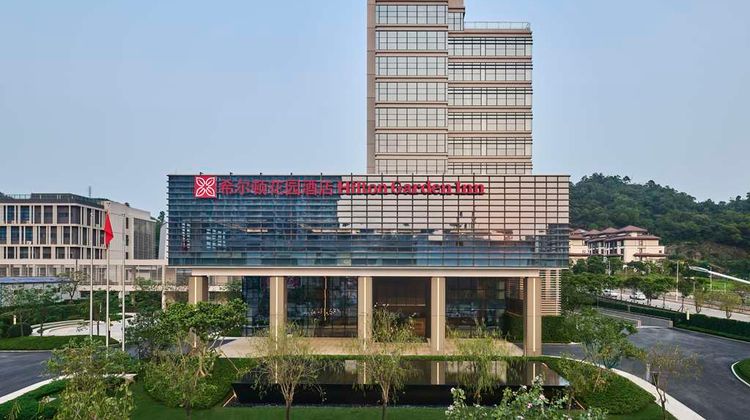 Hilton Garden Inn Jinan University Exterior