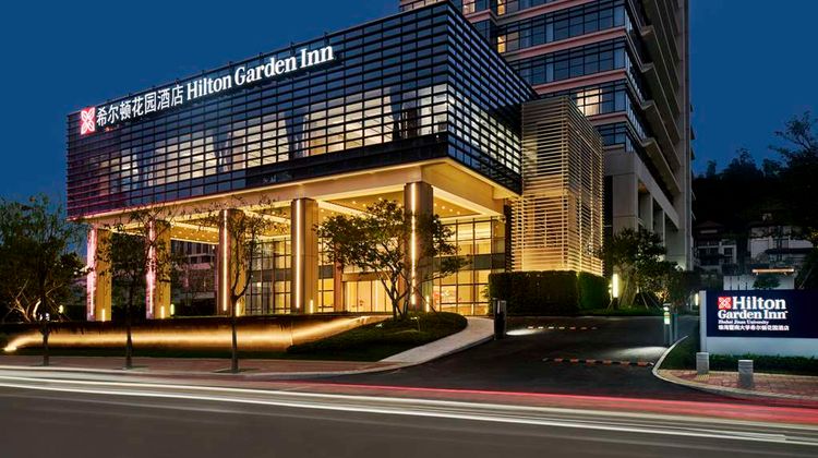 Hilton Garden Inn Jinan University Exterior