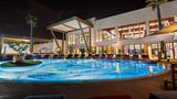 <b>Fuwairit Kite Beach, Tapestry Collection Pool</b>. Images powered by <a href="https://iceportal.shijigroup.com/" title="IcePortal" target="_blank">IcePortal</a>.
