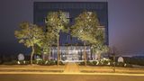 Suryaa Hotel Pinhais, Curio Collection Exterior