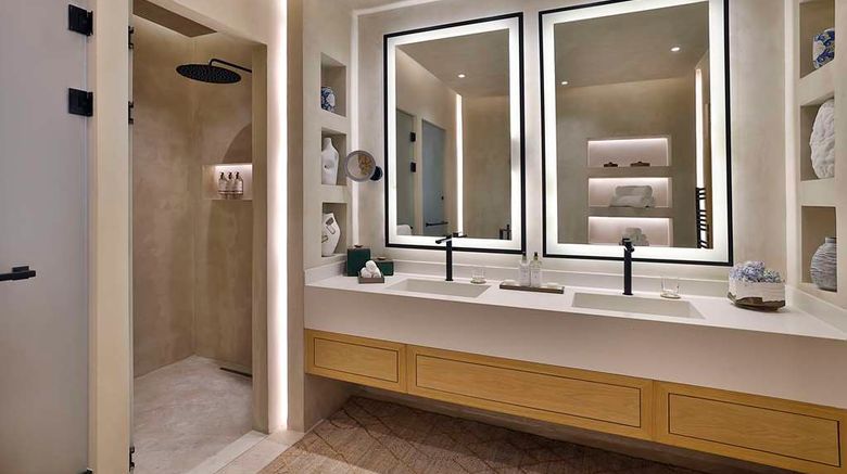 <b>Katara Hills Doha, LXR Hotels & Resorts Room</b>. Images powered by <a href="https://iceportal.shijigroup.com/" title="IcePortal" target="_blank">IcePortal</a>.
