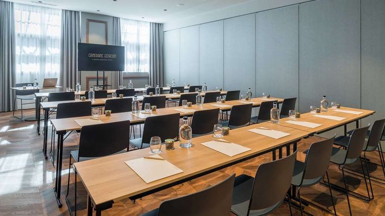 <b>Canfranc Estacion,a Royal Hideaway Hotel Meeting</b>. Images powered by <a href="https://iceportal.shijigroup.com/" title="IcePortal" target="_blank">IcePortal</a>.