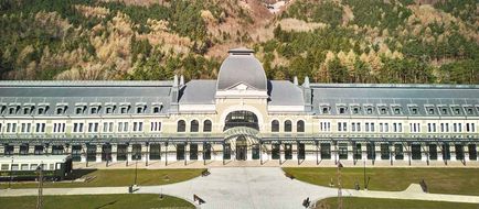 Canfranc Estacion,a Royal Hideaway Hotel Exterior