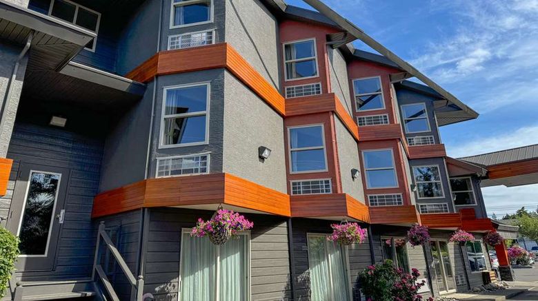 <b>Coast Parksville Hotel Exterior</b>. Images powered by <a href="https://iceportal.shijigroup.com/" title="IcePortal" target="_blank">IcePortal</a>.