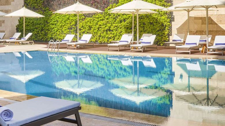 <b>Hilton Cairo Nile Maadi Pool</b>. Images powered by <a href="https://iceportal.shijigroup.com/" title="IcePortal" target="_blank">IcePortal</a>.