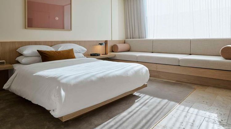 Oxford House Suite