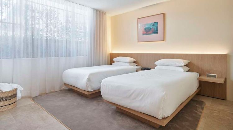 Oxford House Suite