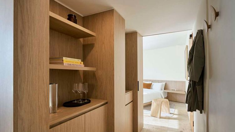 Oxford House Suite